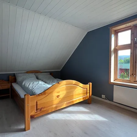 別荘 Sjarmerende Med Privat Brygge Leikanger
